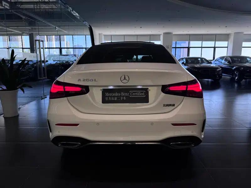 2023 Mercedes-Benz A-Class A 200 L Sport Sedan Fashion Edition — миниатюра 3