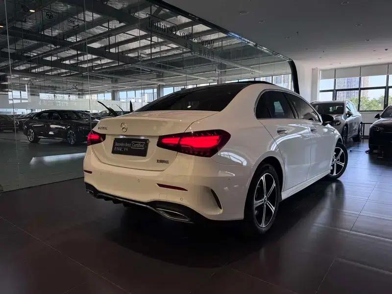 2023 Mercedes-Benz A-Class A 200 L Sport Sedan Fashion Edition — миниатюра 4