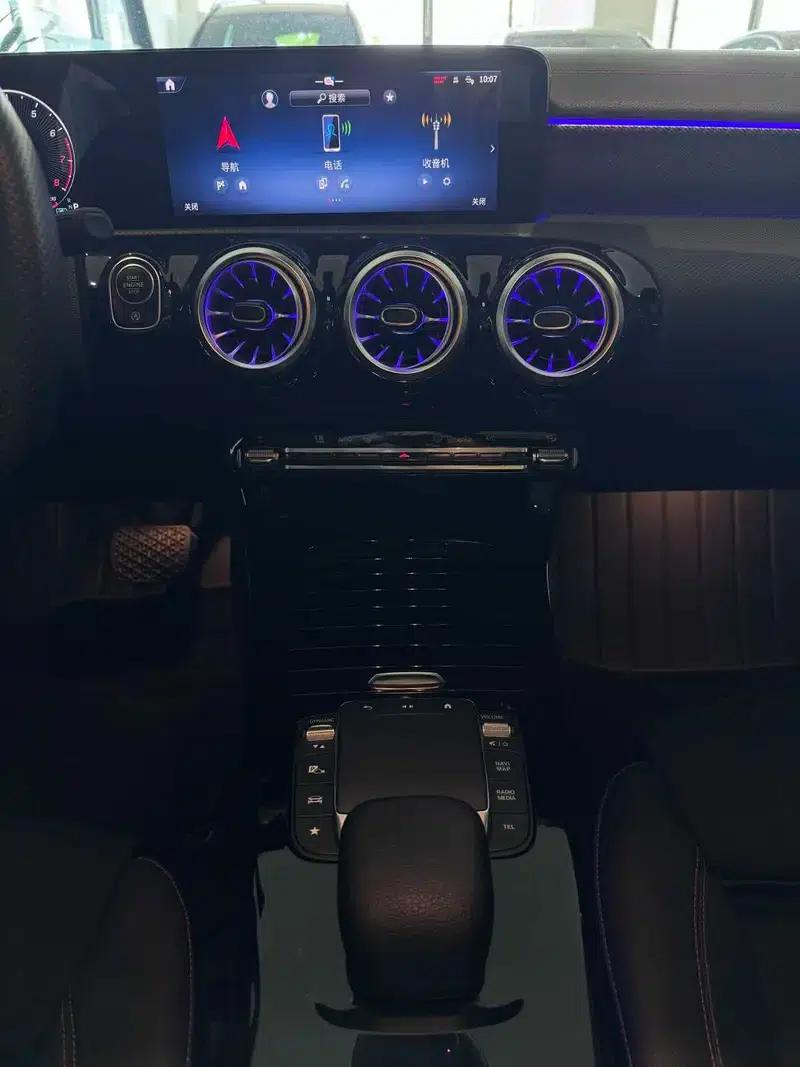 2023 Mercedes-Benz A-Class A 200 L Sport Sedan Fashion Edition — миниатюра 9