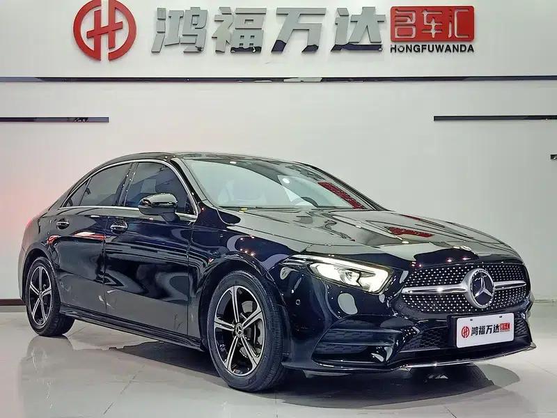 2022 Mercedes-Benz A-Class A 200 L Sport Sedan Fashion Edition — миниатюра 3