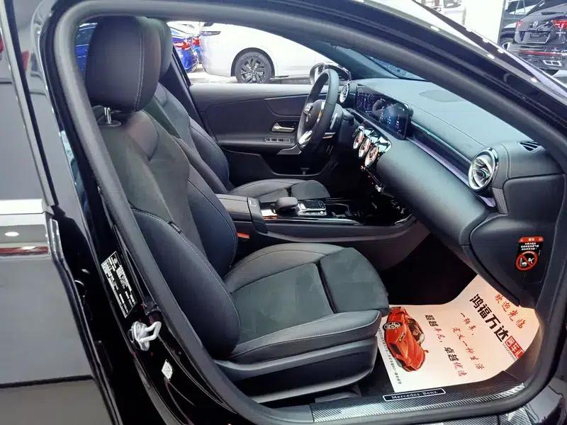 2022 Mercedes-Benz A-Class A 200 L Sport Sedan Fashion Edition — миниатюра 22
