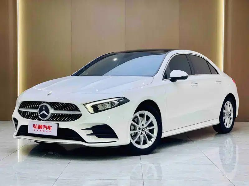 2022 Mercedes-Benz A-Class A 200 L Sport Sedan Dynamic Edition — миниатюра 1