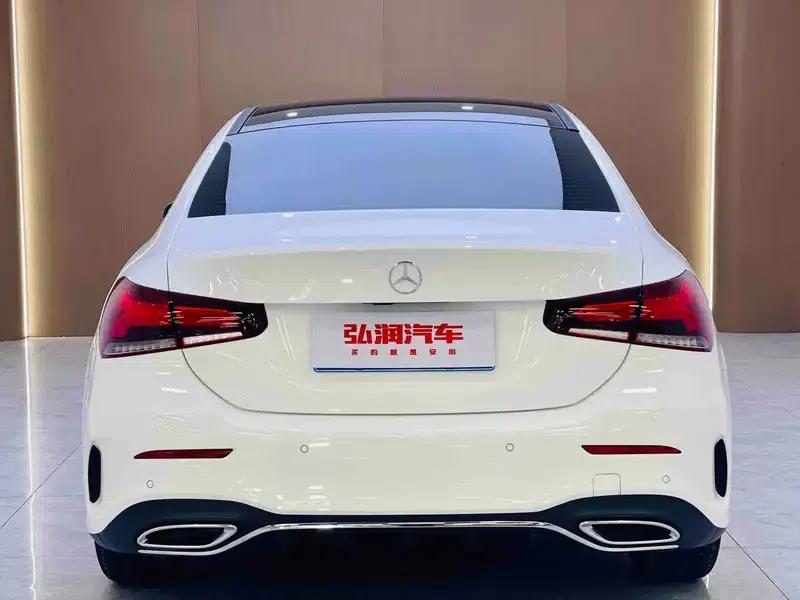2022 Mercedes-Benz A-Class A 200 L Sport Sedan Dynamic Edition — миниатюра 3