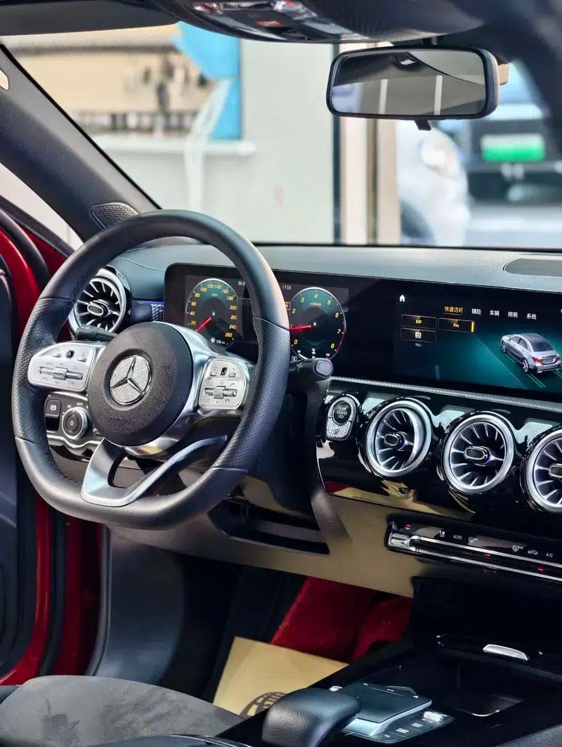 Mercedes-Benz A-Class 2021 A 200 L Sport Sedan Fashion Edition — миниатюра 12