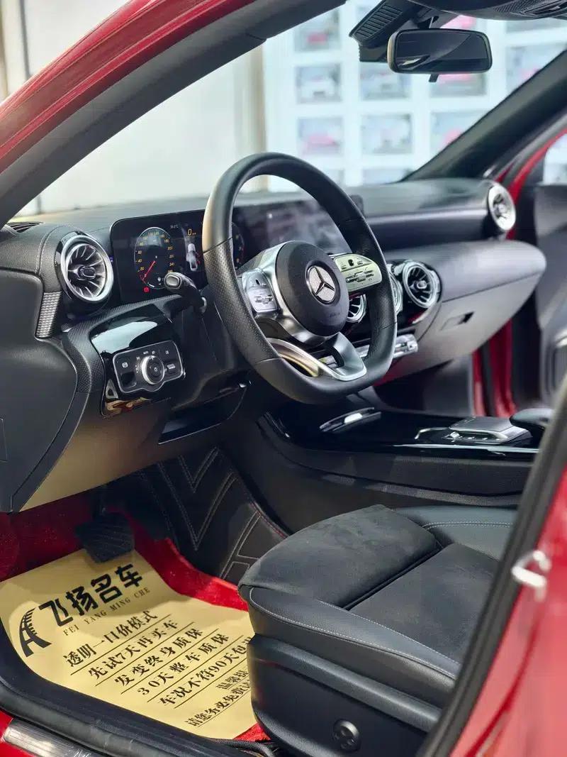 Mercedes-Benz A-Class 2021 A 200 L Sport Sedan Fashion Edition — миниатюра 15