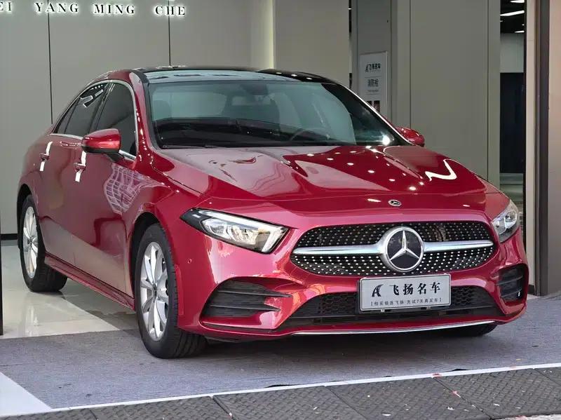 Mercedes-Benz A-Class 2021 A 200 L Sport Sedan Fashion Edition — миниатюра 3