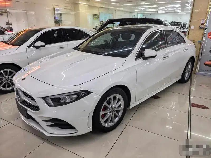 2019 Mercedes-Benz A-Class A 200 L Sport Sedan — миниатюра 1