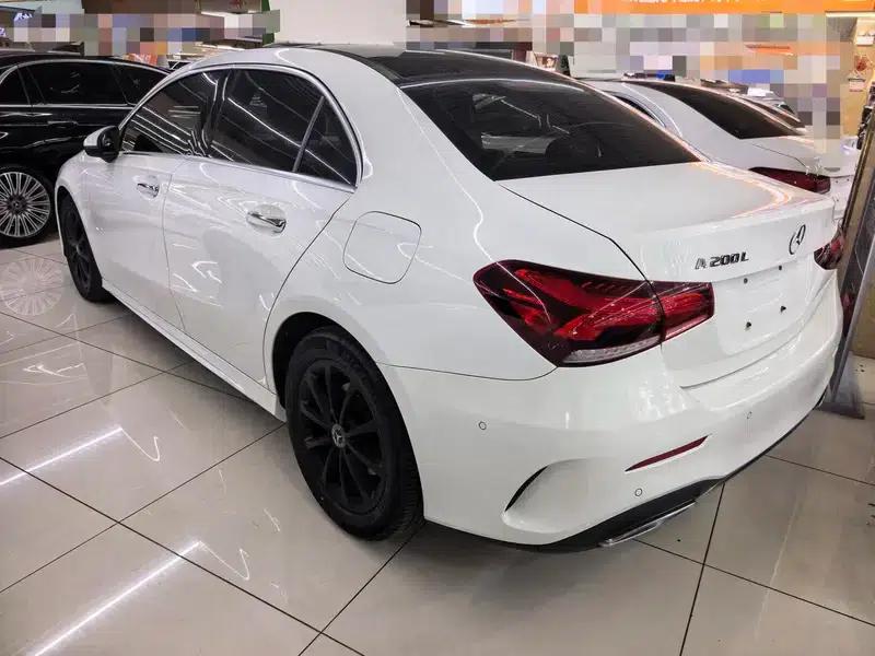 2019 Mercedes-Benz A-Class A 200 L Sport Sedan — миниатюра 4