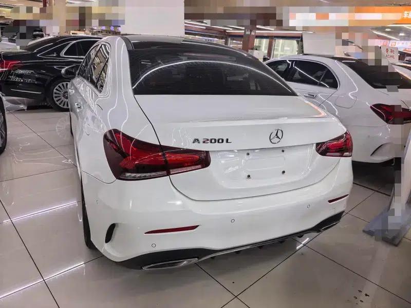 2019 Mercedes-Benz A-Class A 200 L Sport Sedan — миниатюра 7