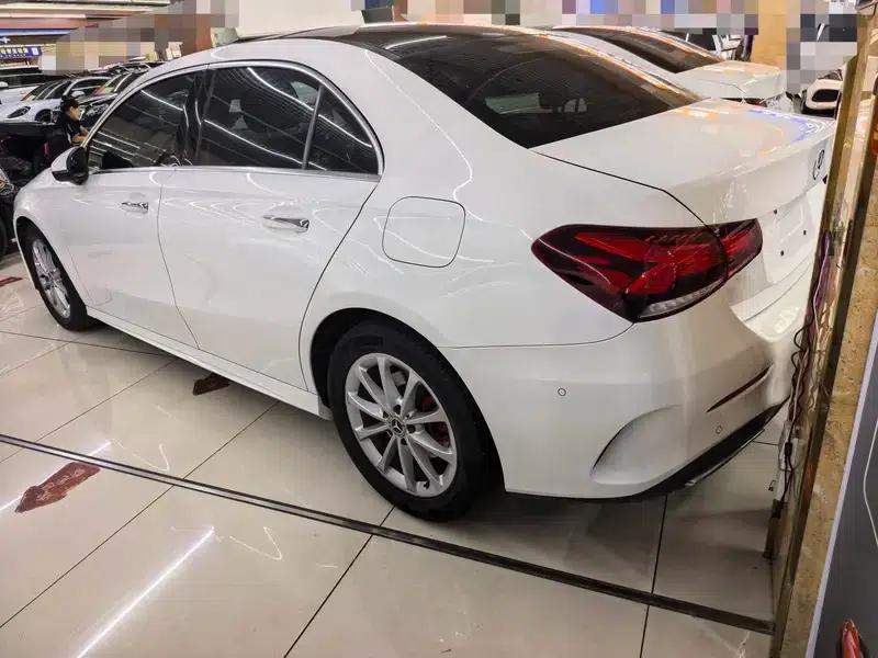2019 Mercedes-Benz A-Class A 200 L Sport Sedan — миниатюра 9