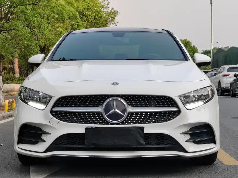 2019 Mercedes-Benz A-Class A 180 L Sport Sedan — миниатюра 2