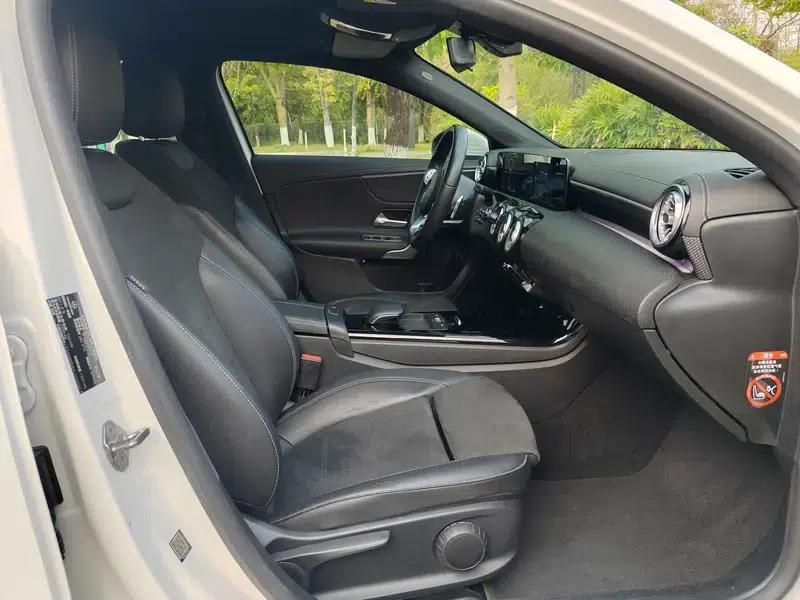 2019 Mercedes-Benz A-Class A 180 L Sport Sedan — миниатюра 15