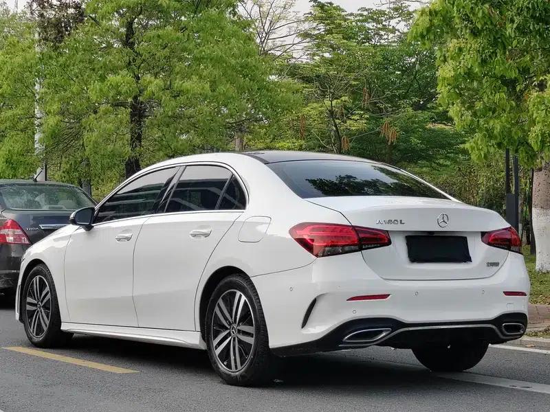 2019 Mercedes-Benz A-Class A 180 L Sport Sedan — миниатюра 5