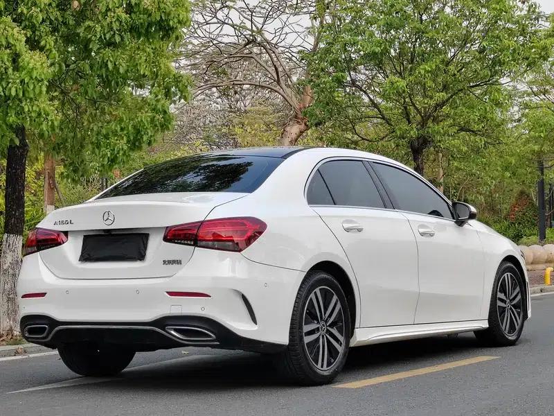 2019 Mercedes-Benz A-Class A 180 L Sport Sedan — миниатюра 7