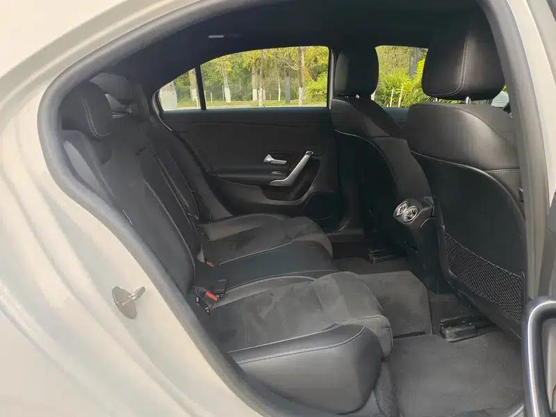 2019 Mercedes-Benz A-Class A 180 L Sport Sedan — миниатюра 10