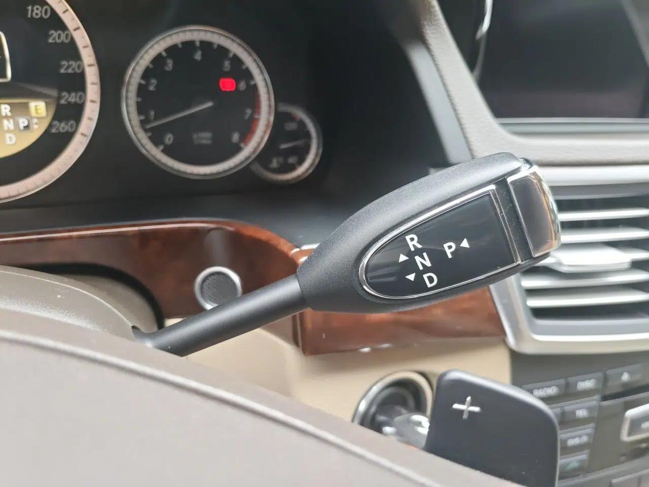 Mercedes-Benz E-Class 2012 E 200 L CGI Elegant Model — миниатюра 14