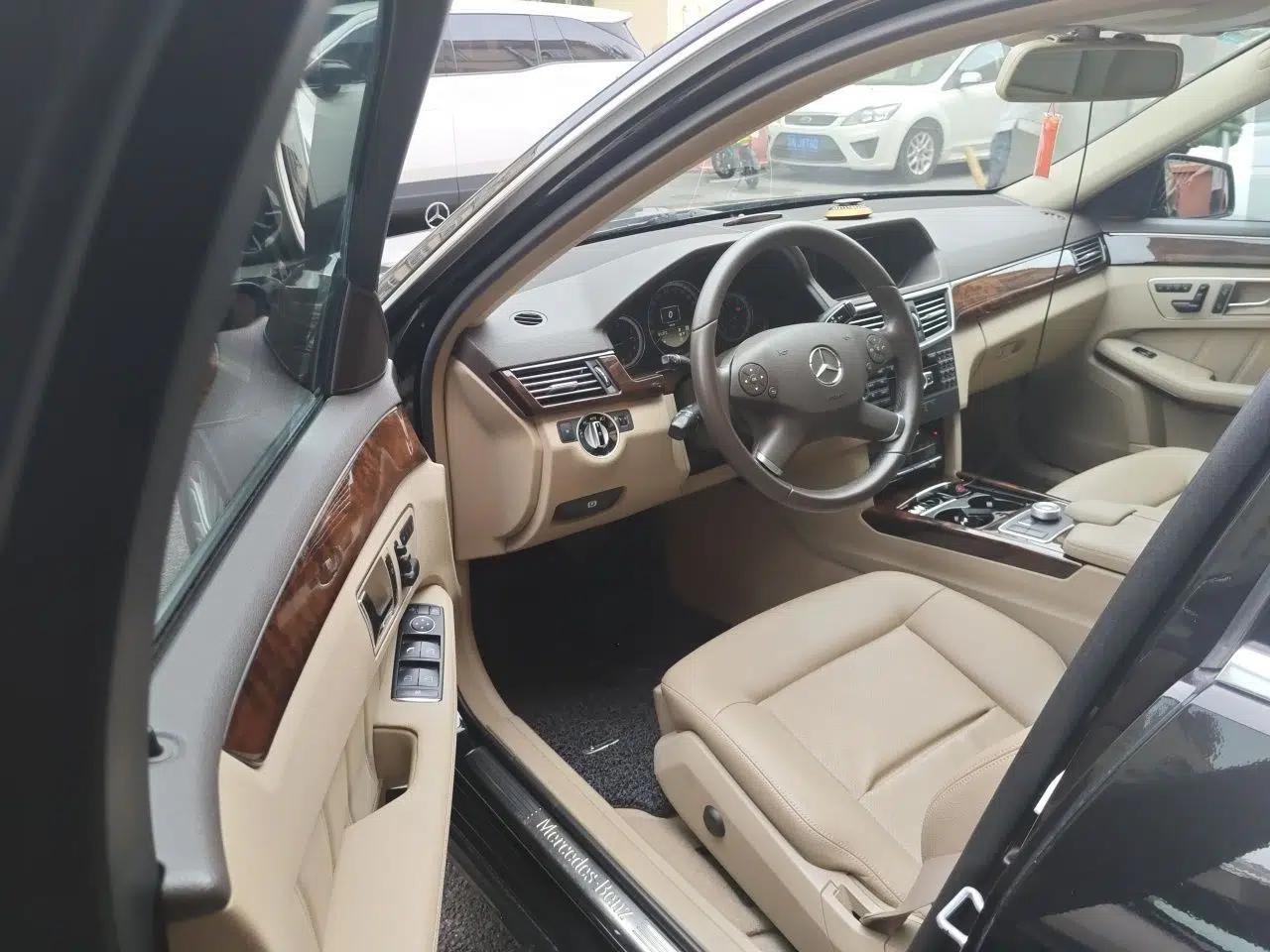 Mercedes-Benz E-Class 2012 E 200 L CGI Elegant Model — миниатюра 16