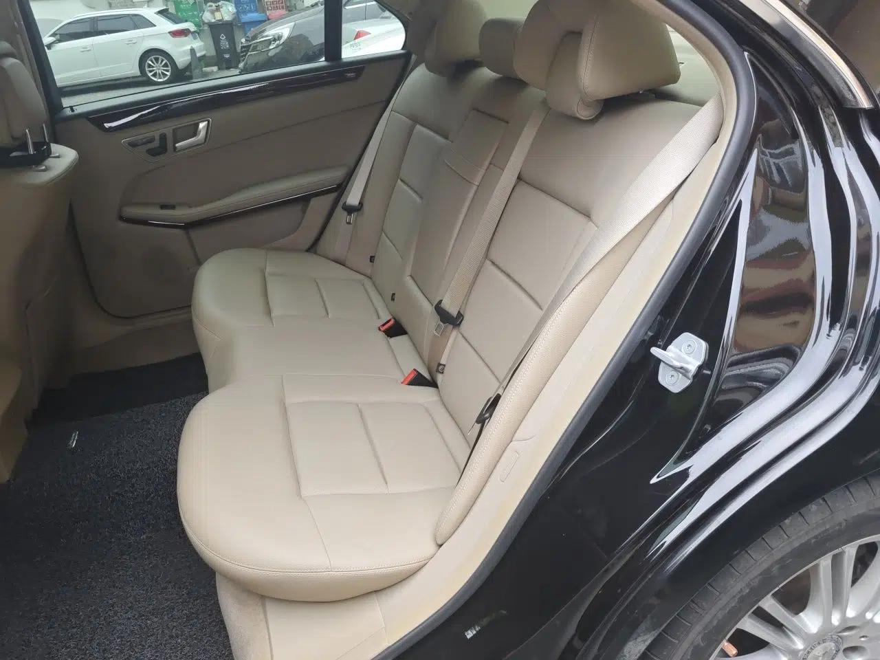 Mercedes-Benz E-Class 2012 E 200 L CGI Elegant Model — миниатюра 17