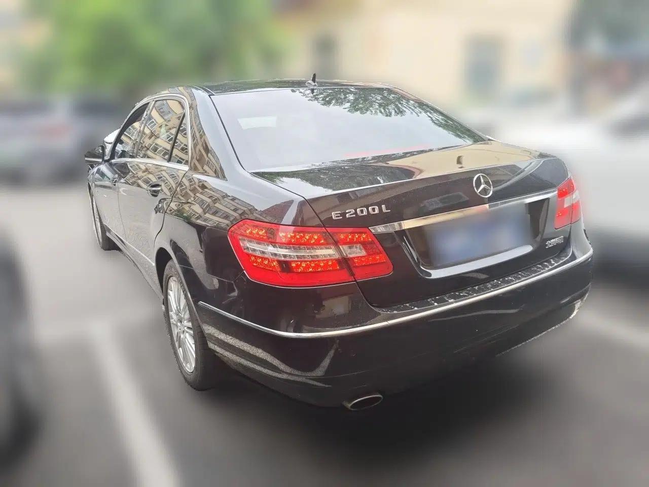 Mercedes-Benz E-Class 2012 E 200 L CGI Elegant Model — миниатюра 4