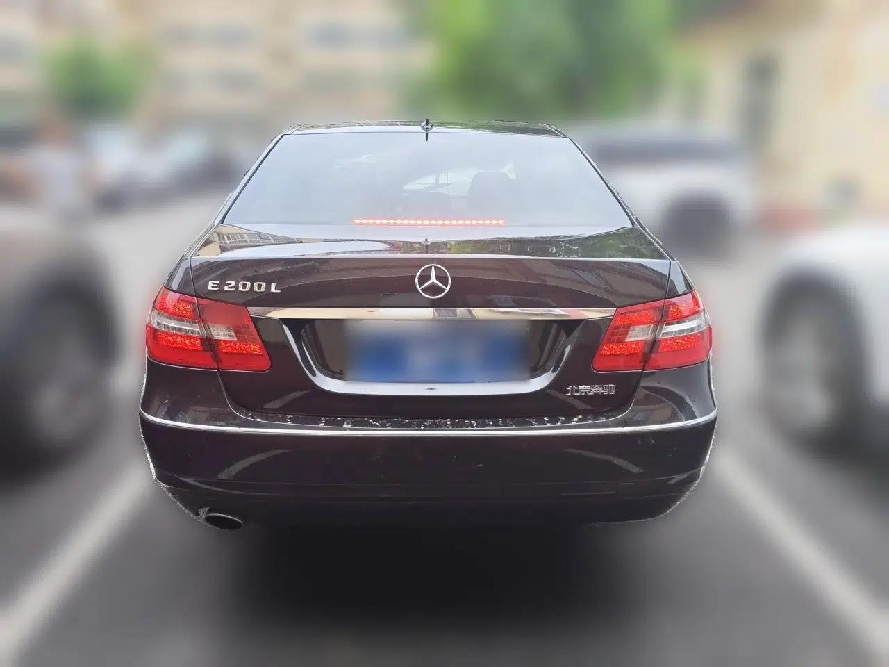 Mercedes-Benz E-Class 2012 E 200 L CGI Elegant Model — миниатюра 5