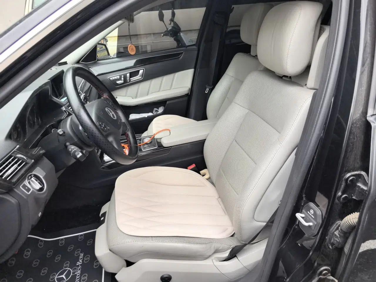 Mercedes-Benz E-Class 2012 E 300 L Fashion Model — миниатюра 15