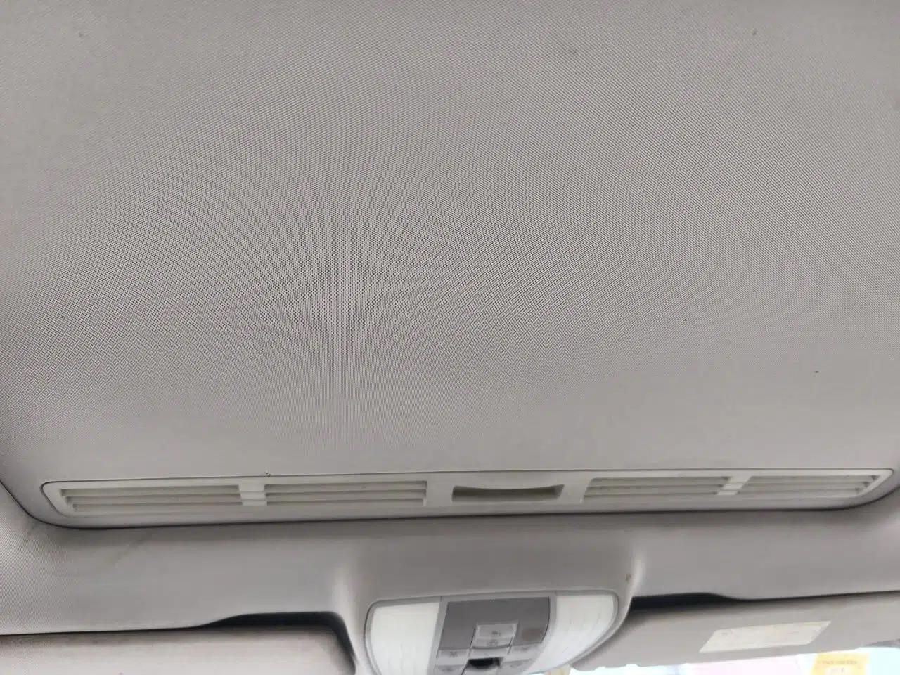Mercedes-Benz E-Class 2010 E 200 CGI Elegant Model — миниатюра 18
