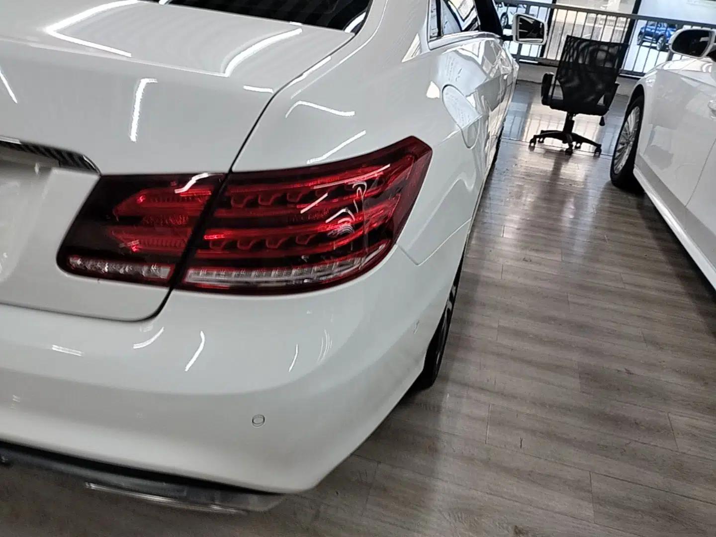 Mercedes-Benz E-Class 2014 E 200 Coupe — миниатюра 9