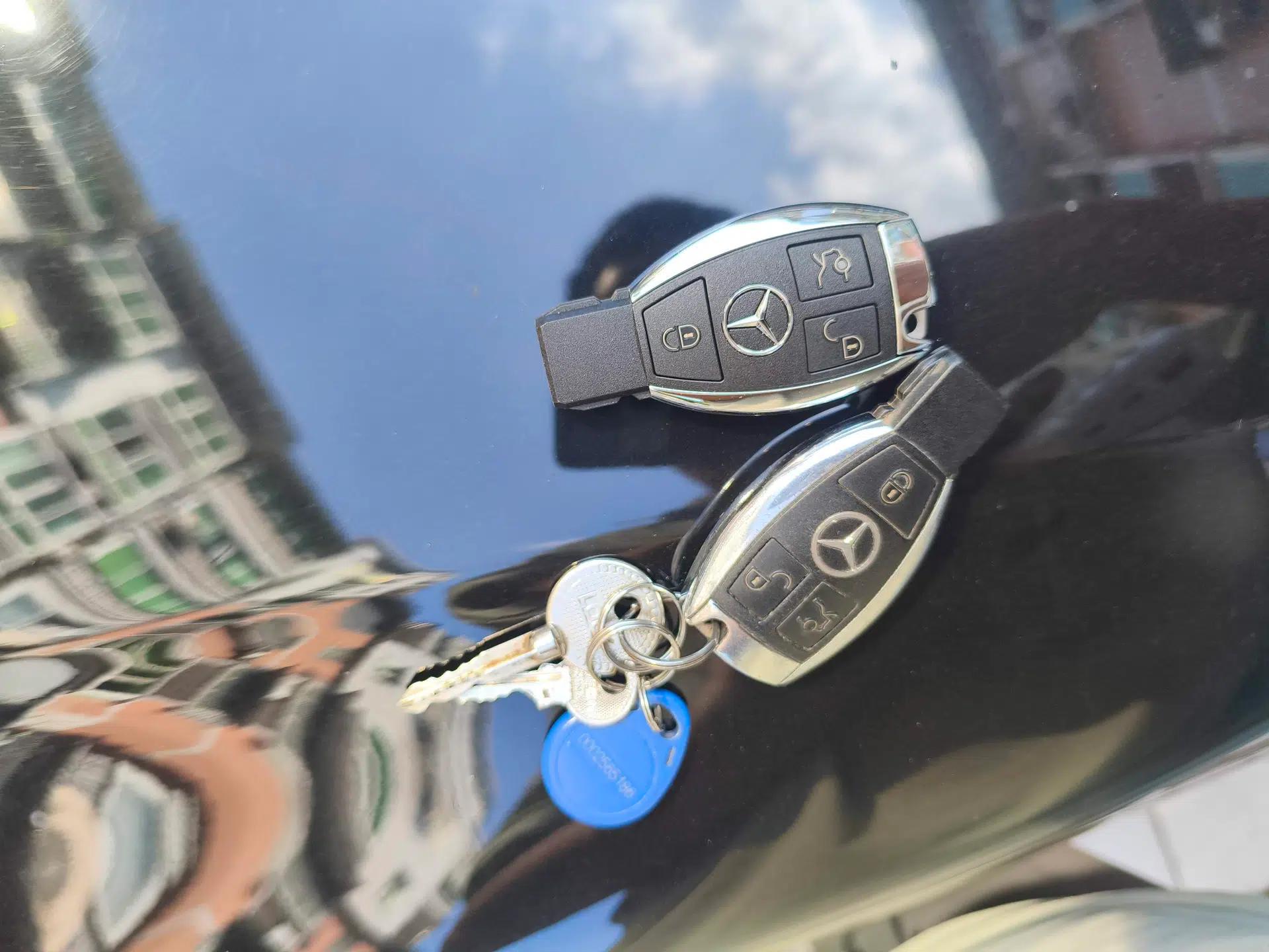 Mercedes-Benz E-Class 2015 Revised E 260 L Sporty and Stylish Edition — миниатюра 17