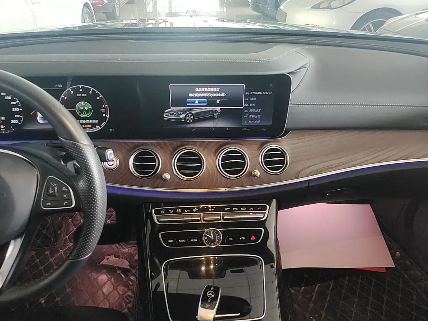 Mercedes-Benz E-Class 2017 E 300 L Luxury Model — миниатюра 15