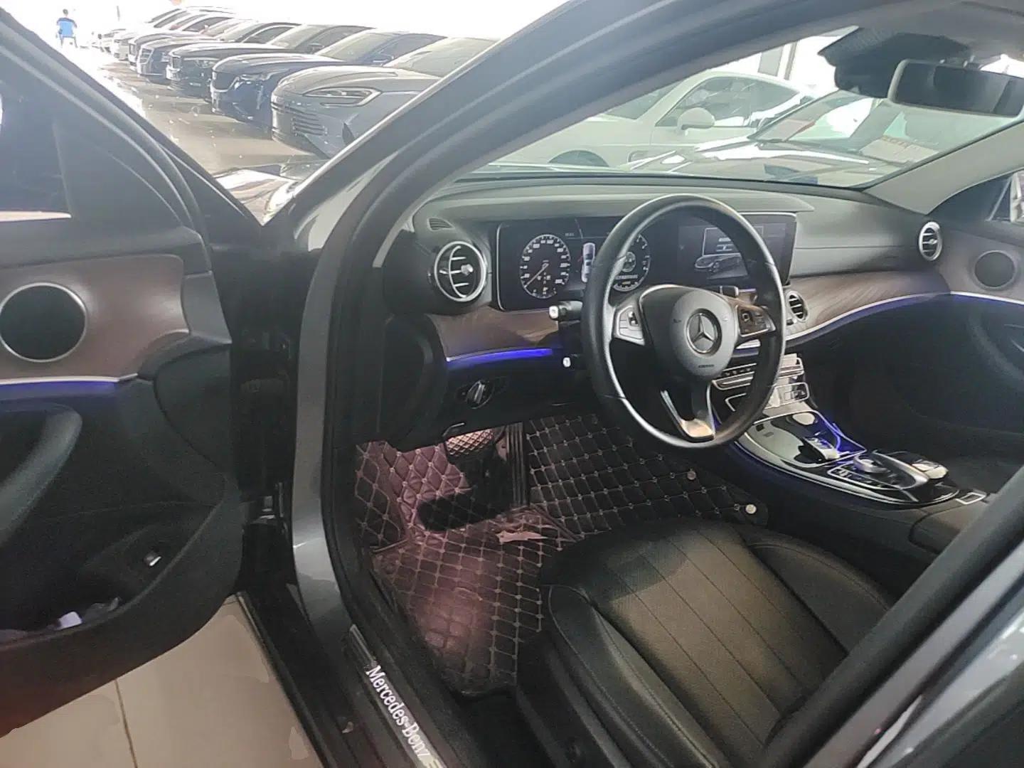 Mercedes-Benz E-Class 2017 E 300 L Luxury Model — миниатюра 18