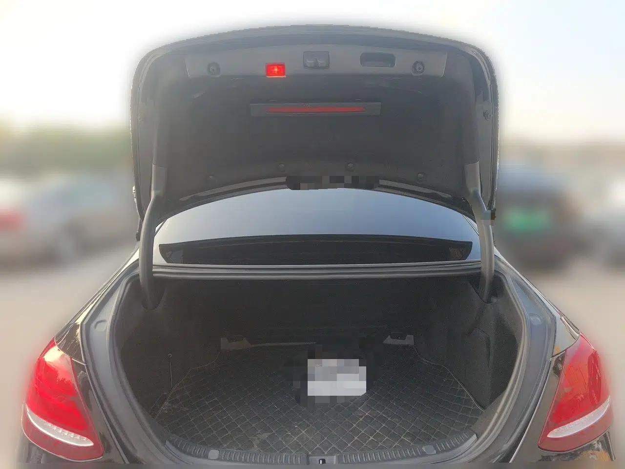 Mercedes-Benz E-Class 2019 E 200 L Sport Edition — миниатюра 19
