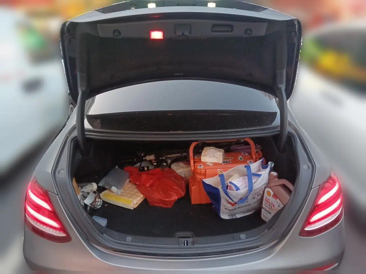 Mercedes-Benz E-Class 2019 E 300 L Sporty and Stylish Model — миниатюра 19