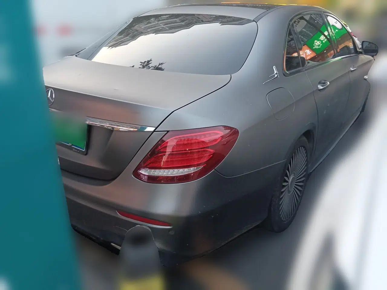 Mercedes-Benz E-Class 2019 E 300 L Sporty and Stylish Model — миниатюра 6