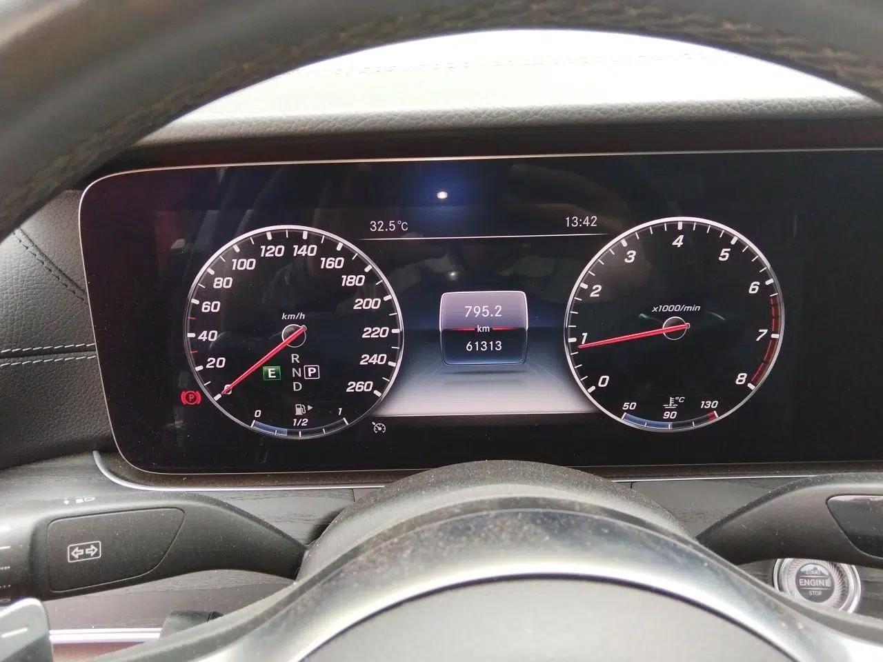 Mercedes-Benz E-Class 2019 Restyled E 300 L Sport Luxury Edition — миниатюра 11