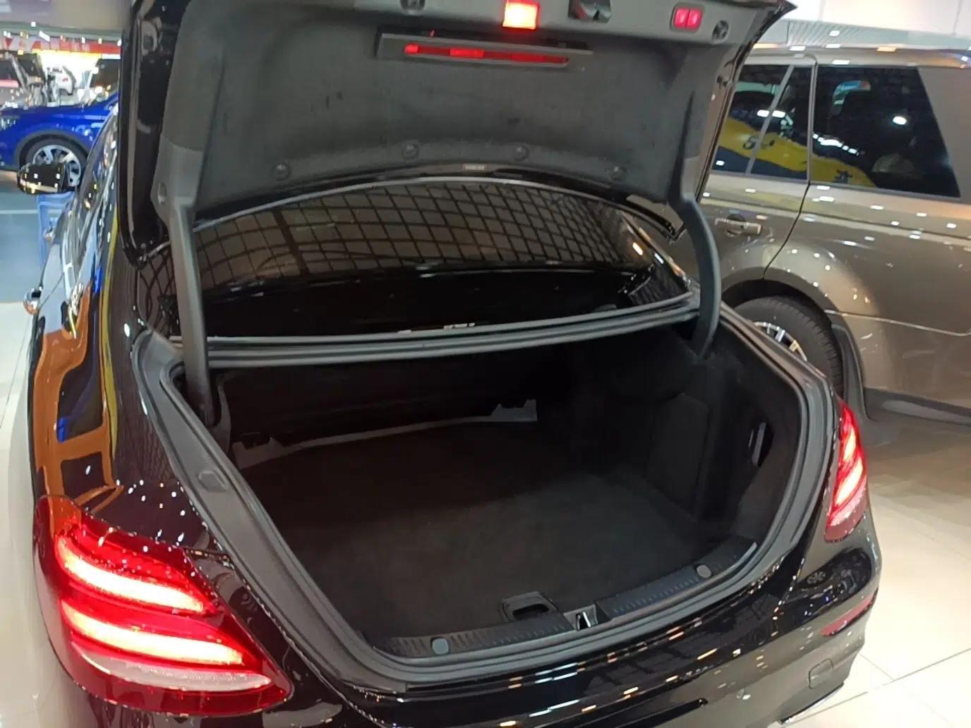 Mercedes-Benz E-Class 2018 Restyled E 300 L Sport Luxury Edition — миниатюра 27