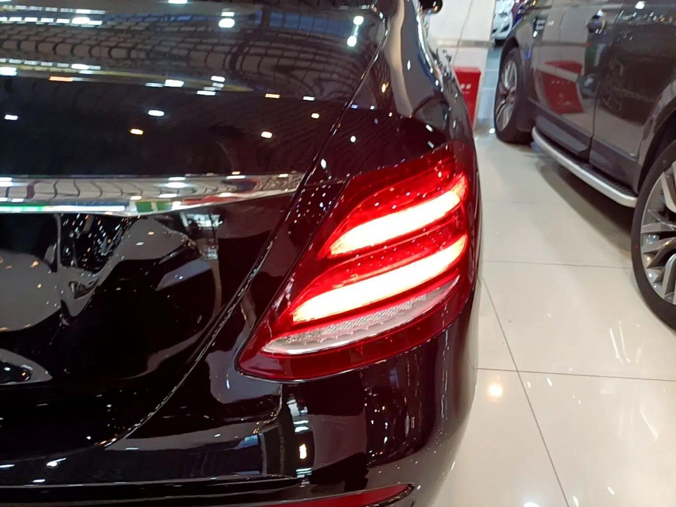 Mercedes-Benz E-Class 2018 Restyled E 300 L Sport Luxury Edition — миниатюра 9