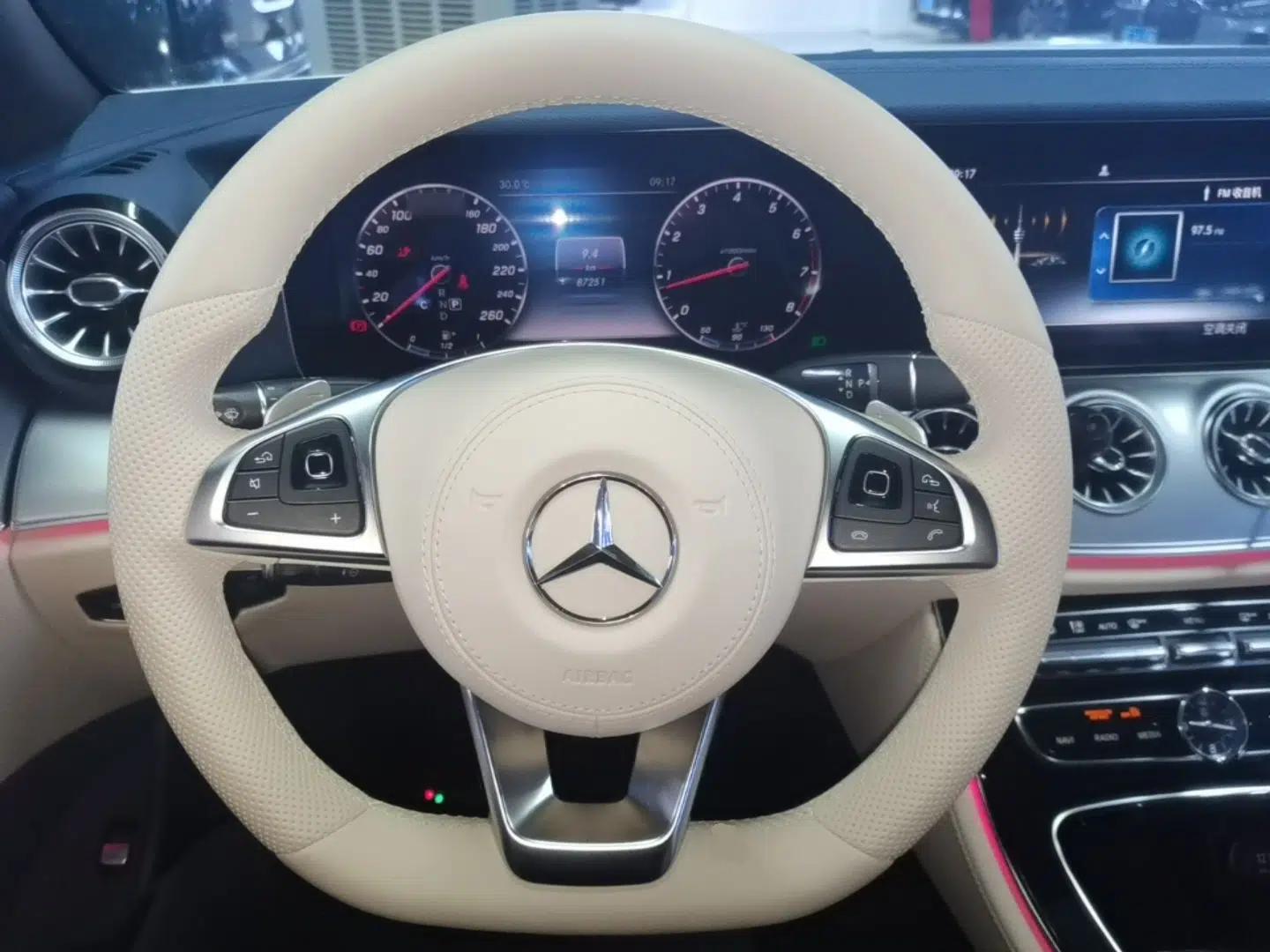 Mercedes-Benz E-Class 2017 E 200 Coupe — миниатюра 13