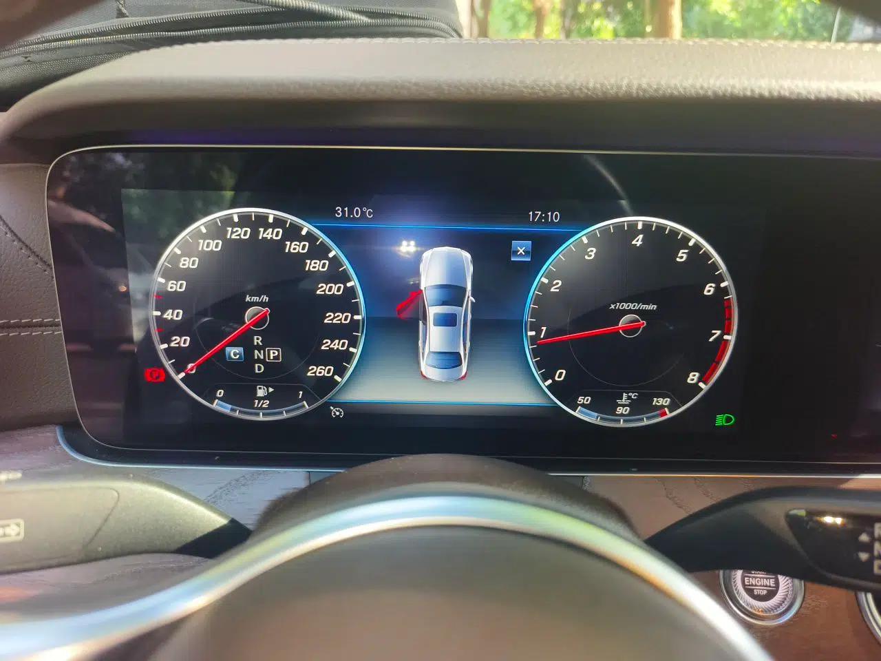 Mercedes-Benz E-Class 2020 E 300 L Stylish Model — миниатюра 11