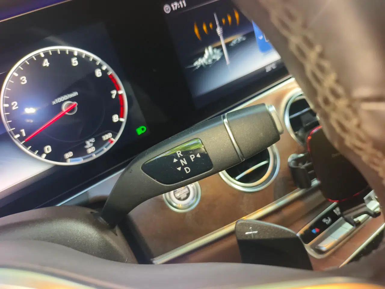 Mercedes-Benz E-Class 2020 E 300 L Stylish Model — миниатюра 14