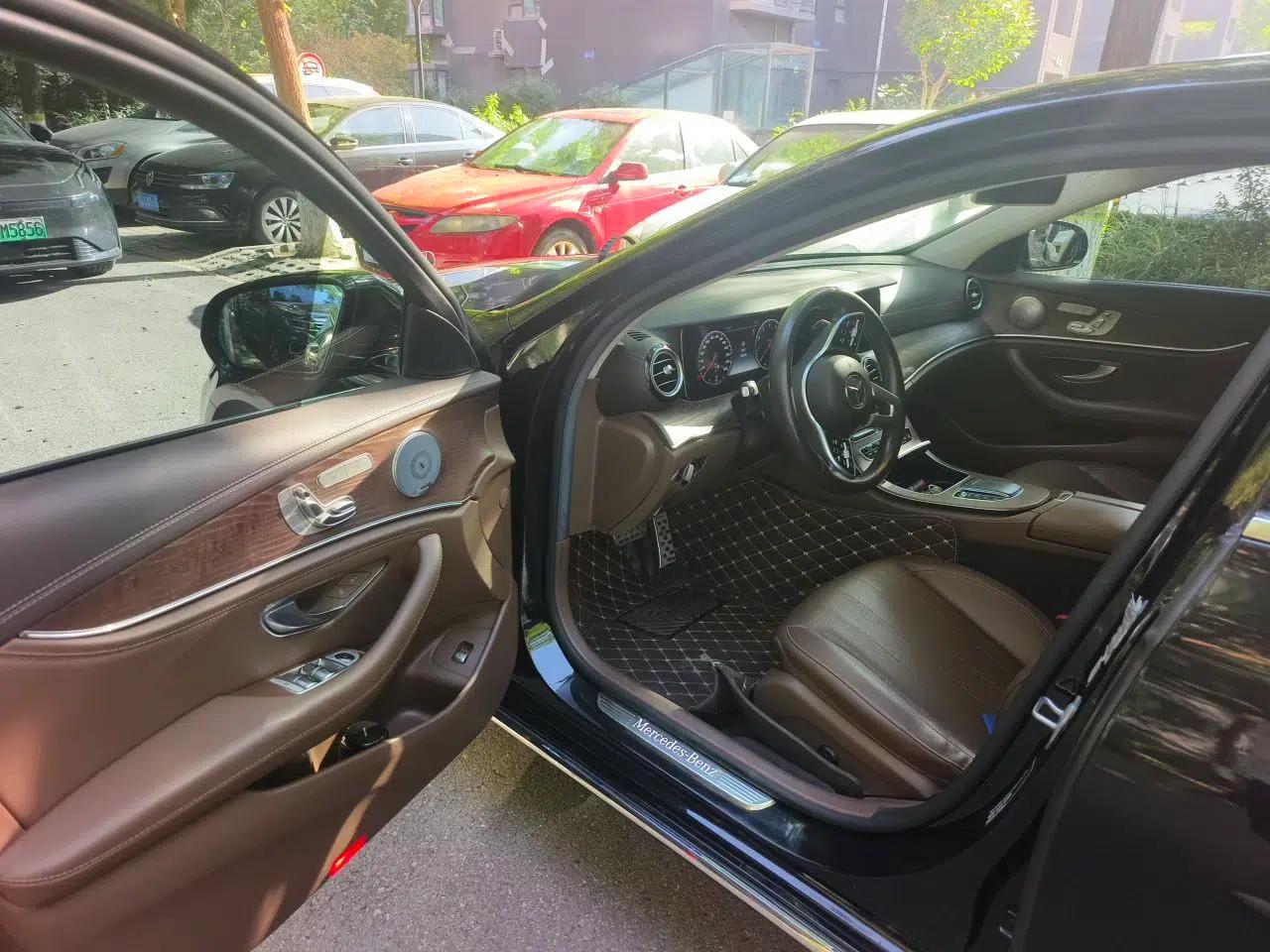 Mercedes-Benz E-Class 2020 E 300 L Stylish Model — миниатюра 16