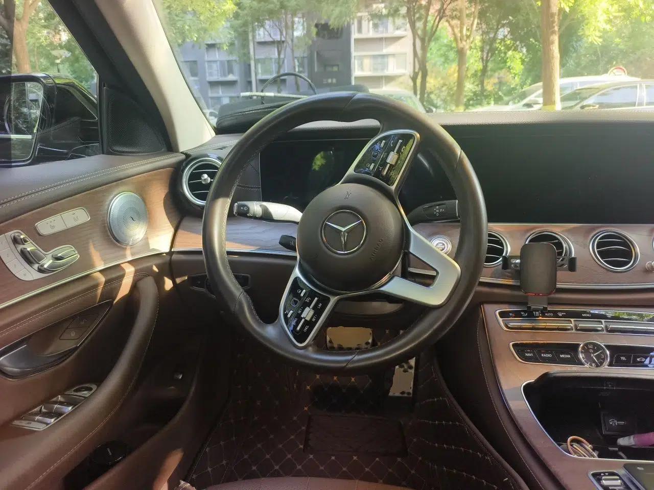 Mercedes-Benz E-Class 2020 E 300 L Stylish Model — миниатюра 10