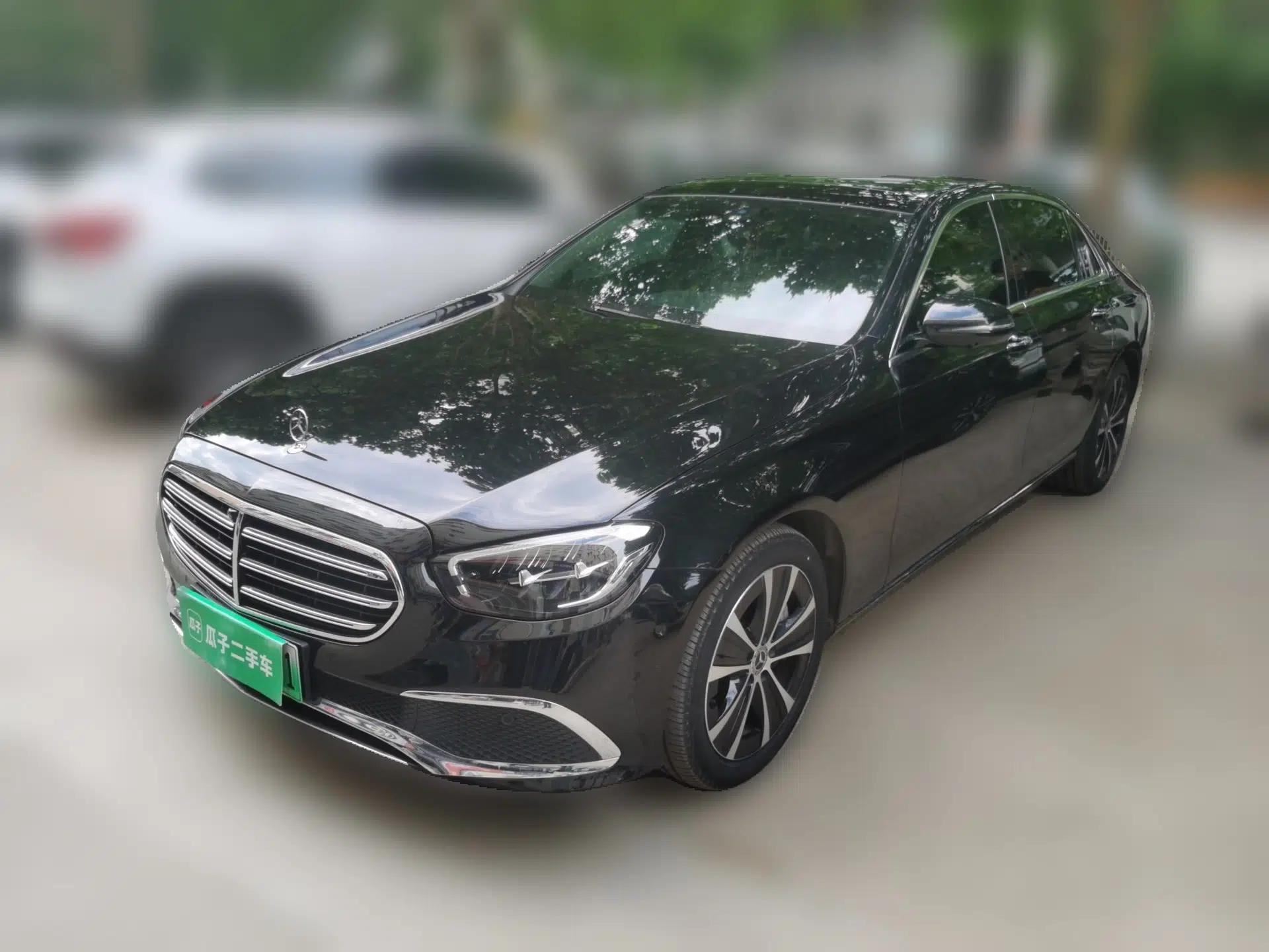 Mercedes-Benz E-Class New Energy 2021 E 350 e L Plug-in Hybrid Sedan — миниатюра 1