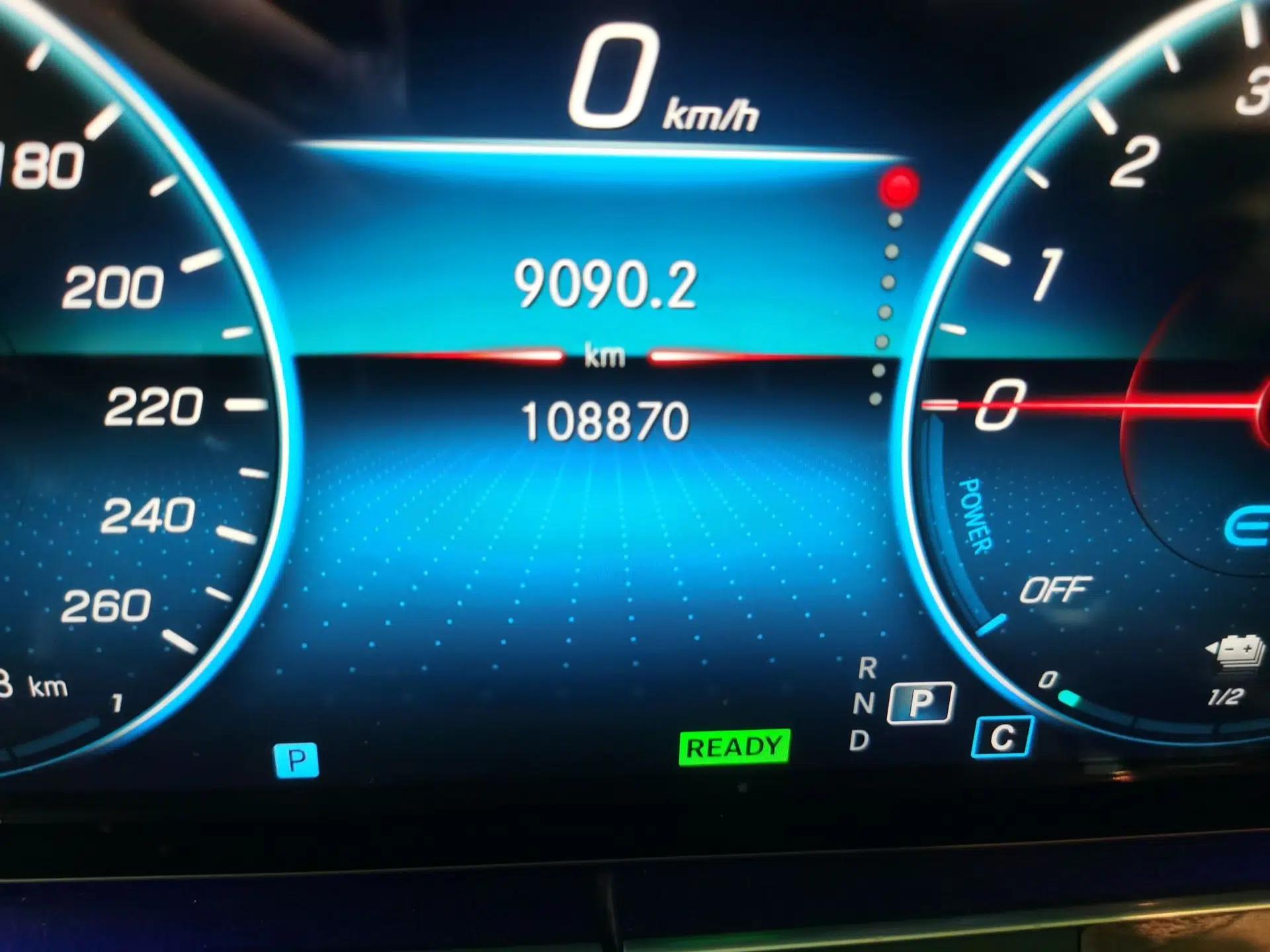 Mercedes-Benz E-Class New Energy 2021 E 350 e L Plug-in Hybrid Sedan — миниатюра 12