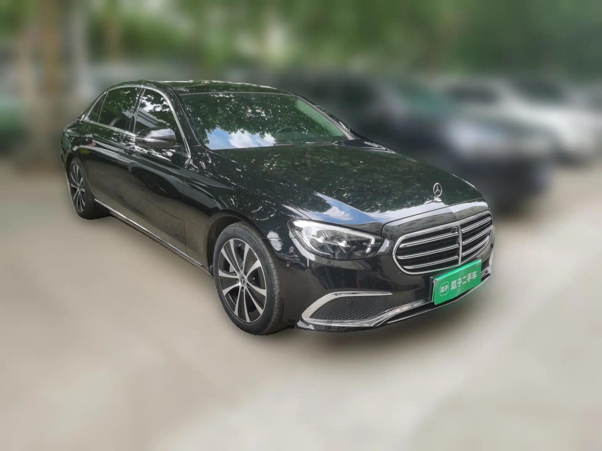 Mercedes-Benz E-Class New Energy 2021 E 350 e L Plug-in Hybrid Sedan — миниатюра 3