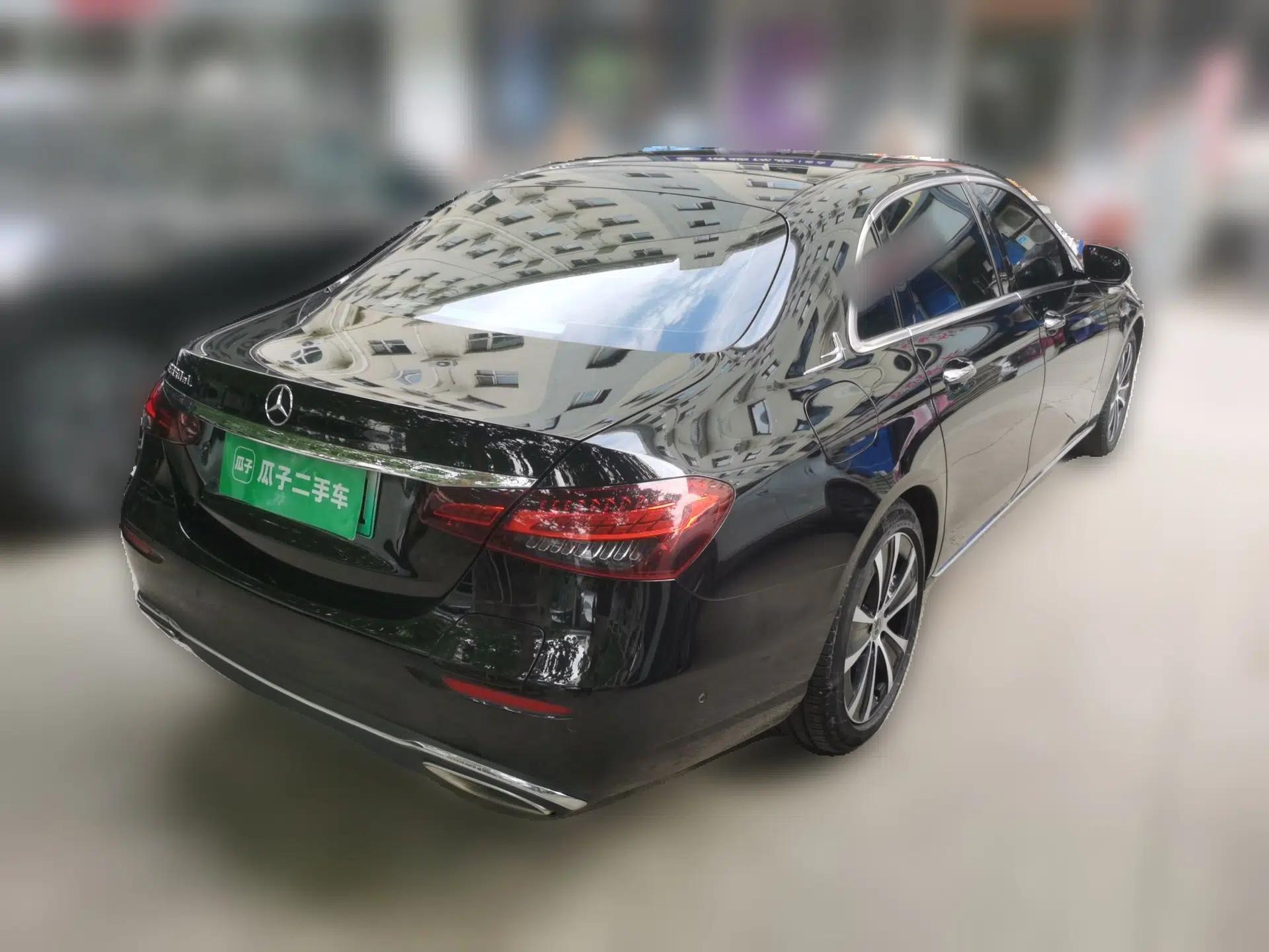 Mercedes-Benz E-Class New Energy 2021 E 350 e L Plug-in Hybrid Sedan — миниатюра 6