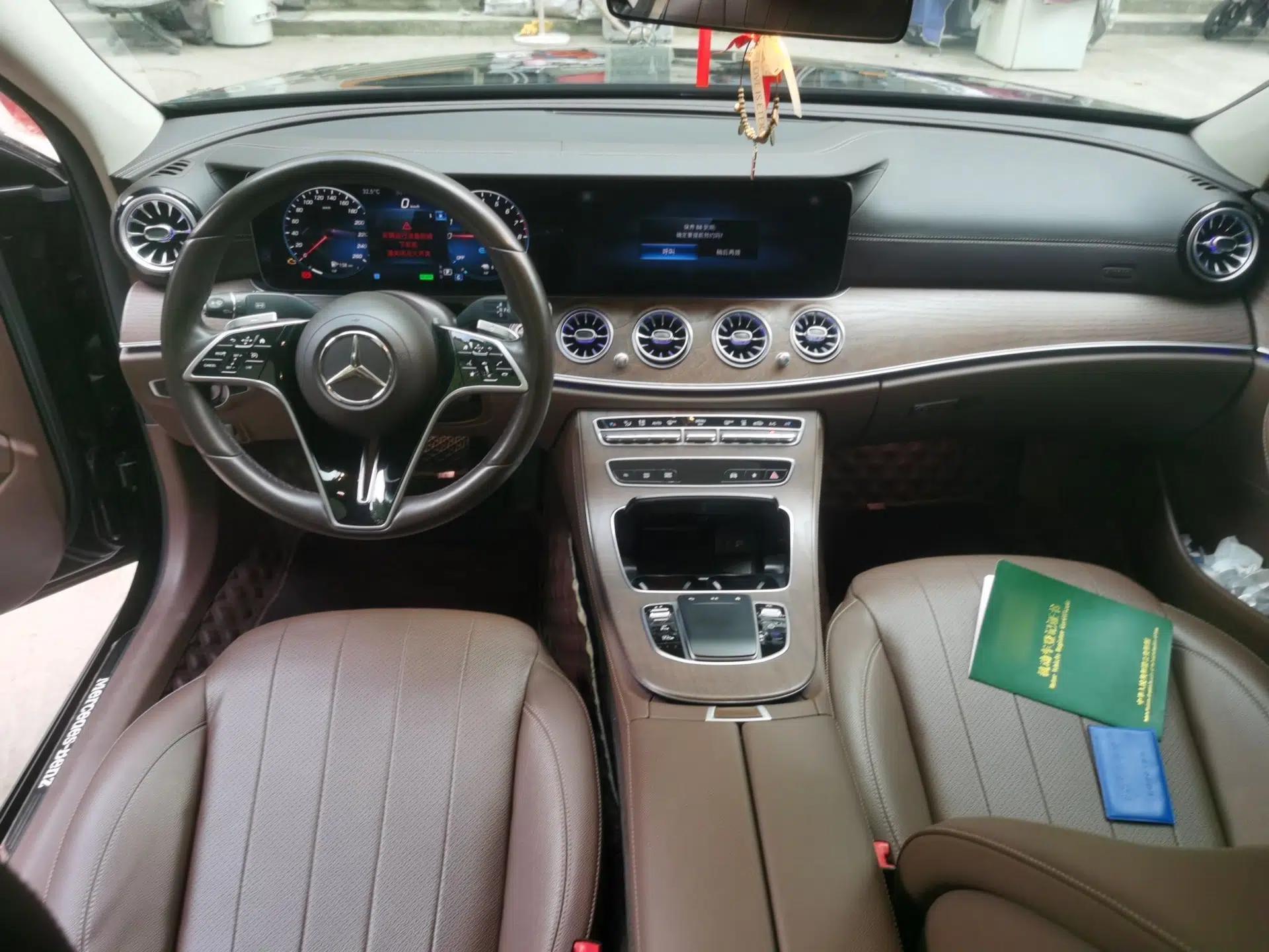 Mercedes-Benz E-Class New Energy 2021 E 350 e L Plug-in Hybrid Sedan — миниатюра 9