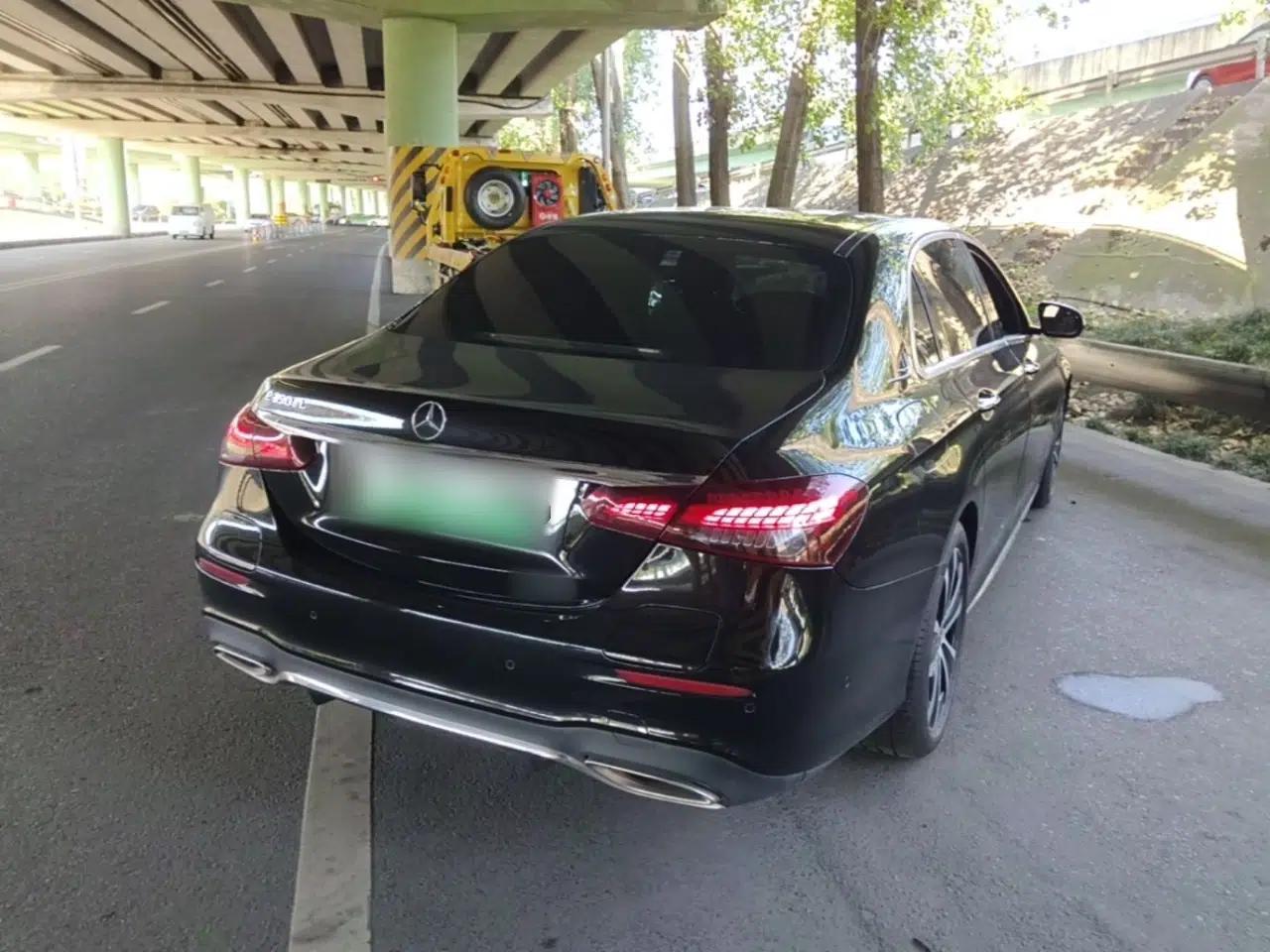 Mercedes-Benz E-Class New Energy 2022 Second Facelift E 350 e L Plug-in Hybrid Sports Sedan — миниатюра 6