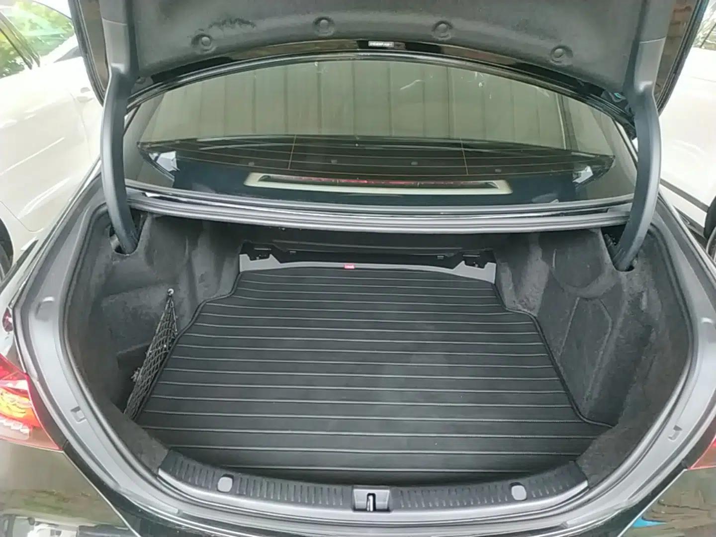 Mercedes-Benz E-Class 2023 E 300 L Luxury Model — миниатюра 22