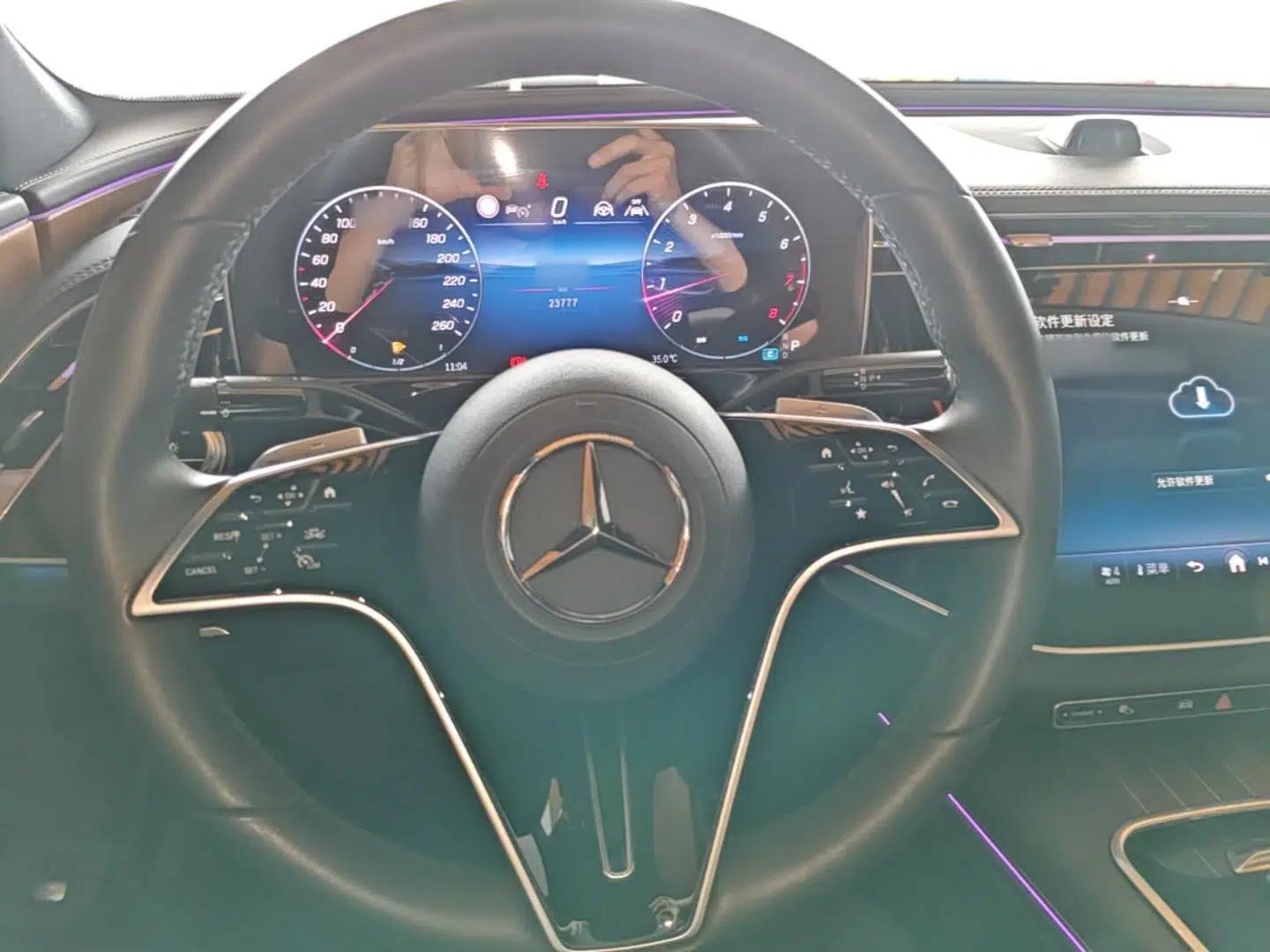 Mercedes-Benz E-Class 2024 E 300 L Luxury Model — миниатюра 13