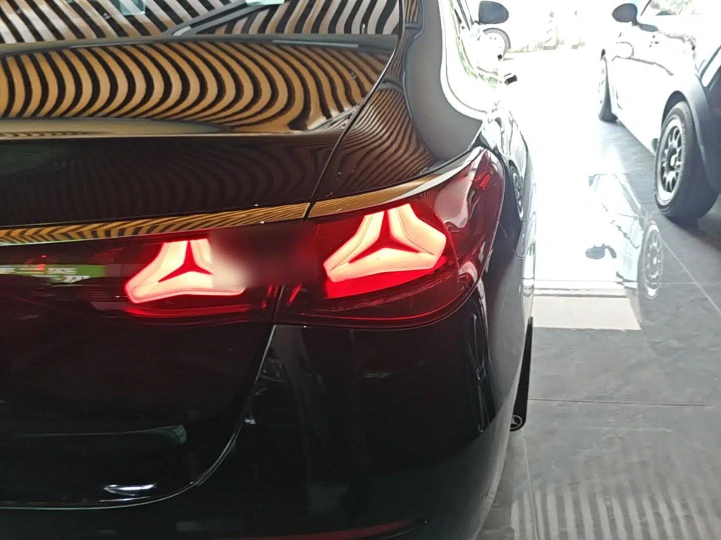 Mercedes-Benz E-Class 2024 E 300 L Luxury Model — миниатюра 9